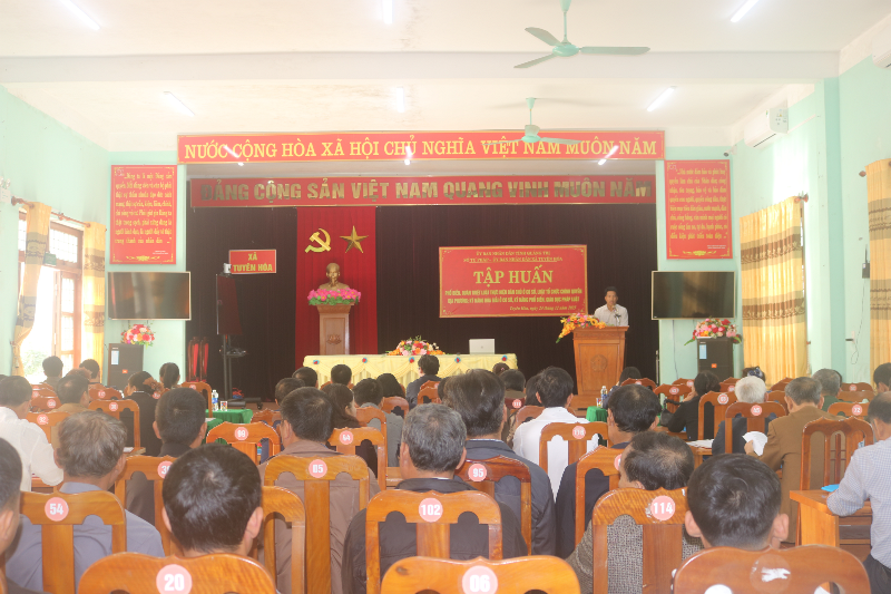 pho-bien-phap-luat-va-tap-huan-ky-nang-hoa-giai-o-co-so-pho-bien-giao-duc-phap-luat-nam-2025-tai-xa-tuyen-hoa